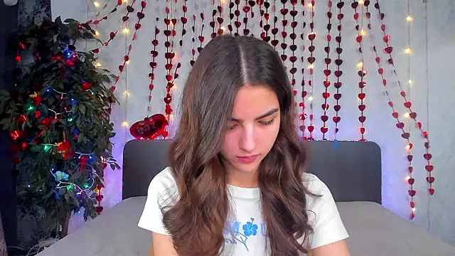 Milana Crystal  online show from 02/24/26, 08:12