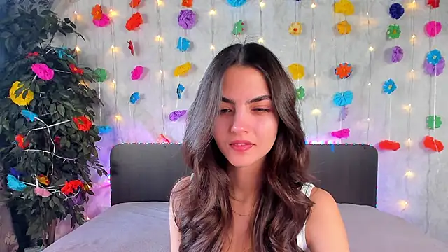 Milana Crystal  online show from 03/16/26, 08:18