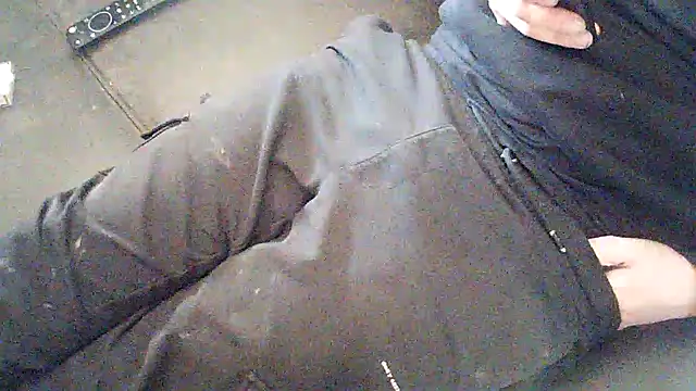 Snapshot of kiksnap-meistro5 chatting on 04/07/26, 01:55 kiksnap-meistro5 online show from 04/07/26, 01:55