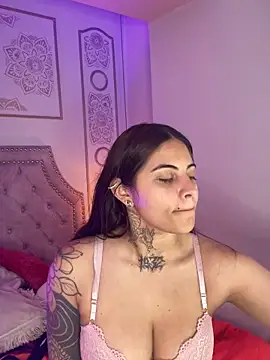 Snapshot of Cori_Paige chatting on 02/13/26, 04:30 Cori Paige online show from 02/13/26, 04:30