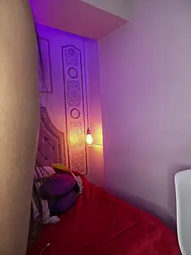 Snapshot of Cori_Paige chatting on 02/14/26, 04:42 Cori Paige online show from 02/14/26, 04:42