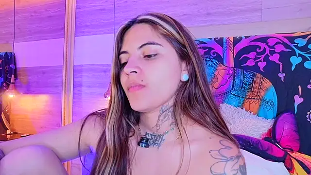 Snapshot of Cori_Paige chatting on 04/07/26, 03:51 Cori Paige online show from 04/07/26, 03:51