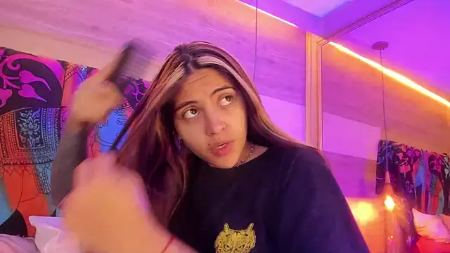 Snapshot of Cori_Paige chatting on 04/10/26, 04:06 Cori Paige online show from 04/10/26, 04:06