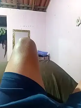 Snapshot of rau_4455 chatting on 11/10/25, 11:26 rau 4455 online show from 11/10/25, 11:26