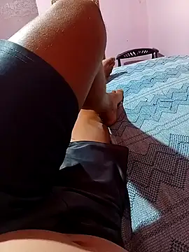 Snapshot of rau_4455 chatting on 11/12/25, 12:27 rau 4455 online show from 11/12/25, 12:27