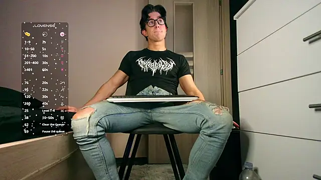 ChristianLevine  online show from 04/08/26, 05:13