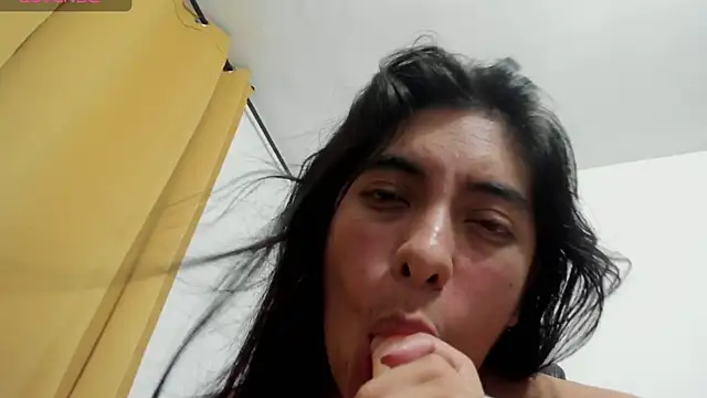 Snapshot of miss_eylens chatting on 05/12/26, 08:33 miss eylens online show from 05/12/26, 08:33