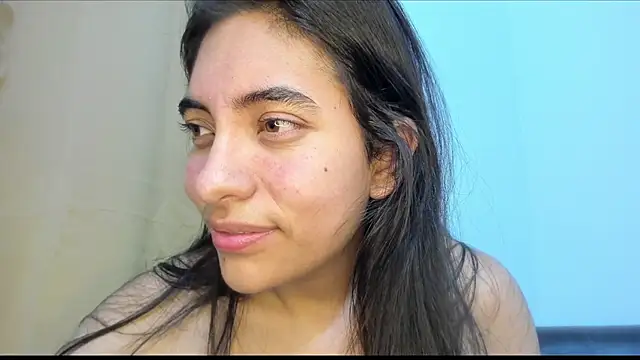 Snapshot of miss_eylens chatting on 06/20/26, 04:15 miss eylens online show from 06/20/26, 04:15