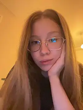 Snapshot of Eva_Weyne chatting on 12/01/24, 11:58 Eva Weyne online show from 12/01/24, 11:58