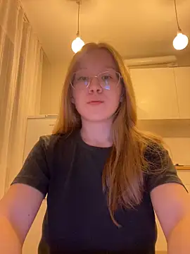 Snapshot of Eva_Weyne chatting on 09/20/25, 06:31 Eva Weyne online show from 09/20/25, 06:31