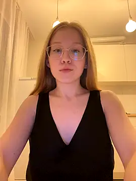 Snapshot of Eva_Weyne chatting on 09/25/25, 06:55 Eva Weyne online show from 09/25/25, 06:55