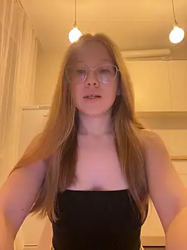 Snapshot of Eva_Weyne chatting on 10/16/25, 07:04 Eva Weyne online show from 10/16/25, 07:04