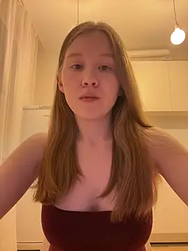 Snapshot of Eva_Weyne chatting on 03/08/26, 09:29 Eva Weyne online show from 03/08/26, 09:29