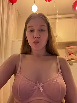 Snapshot of Eva_Weyne chatting on 03/27/26, 08:52 Eva Weyne online show from 03/27/26, 08:52