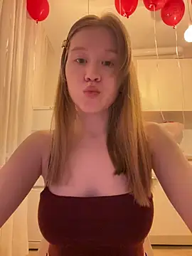 Snapshot of Eva_Weyne chatting on 03/28/26, 09:14 Eva Weyne online show from 03/28/26, 09:14