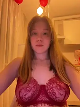 Snapshot of Eva_Weyne chatting on 03/31/26, 08:20 Eva Weyne online show from 03/31/26, 08:20