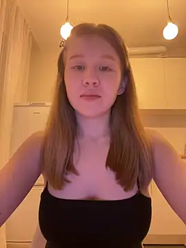 Snapshot of Eva_Weyne chatting on 04/16/26, 08:42 Eva Weyne online show from 04/16/26, 08:42