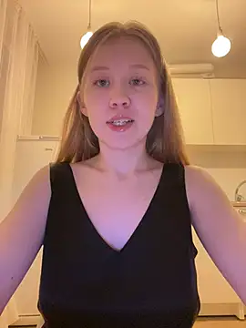 Snapshot of Eva_Weyne chatting on 07/08/26, 10:14 Eva Weyne online show from 07/08/26, 10:14