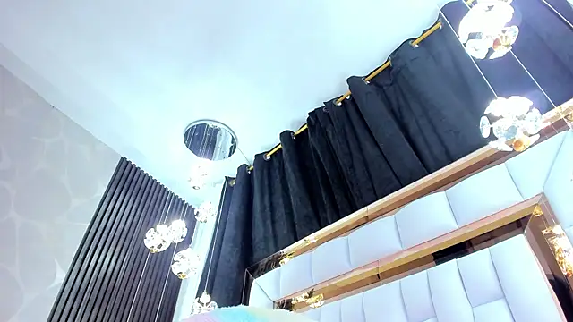 SarayRoyse online show from 03/06/25, 10:26