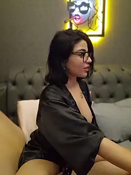 Snapshot of Esmertarcinim chatting on 03/28/26, 03:22 Esmertarcinim online show from 03/28/26, 03:22