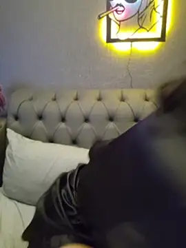 Snapshot of Esmertarcinim chatting on 04/12/26, 02:00 Esmertarcinim online show from 04/12/26, 02:00