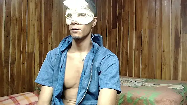 Snapshot of DEMARCOUS_NM chatting on 10/21/25, 10:32 DEMARCOUS NM online show from 10/21/25, 10:32