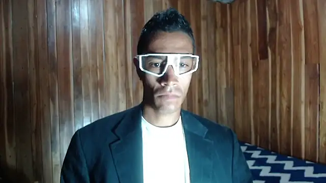 Snapshot of DEMARCOUS_NM chatting on 03/02/26, 10:44 DEMARCOUS NM online show from 03/02/26, 10:44