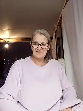 irinamaux online show from 11/02/25, 06:16