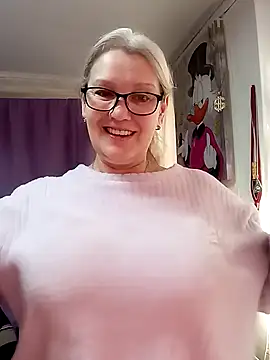 irinamaux online show from 02/01/26, 10:47