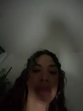Snapshot of Brunettexio chatting on 02/17/26, 10:27 Brunettexio online show from 02/17/26, 10:27