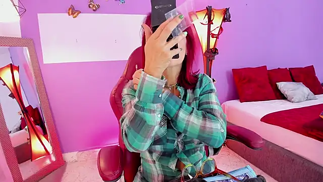 fransheska rossi online show from 03/10/25, 12:15