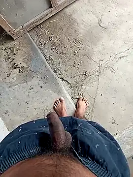 Snapshot of mr_slim_body chatting on 01/16/25, 02:19 mr slim body online show from 01/16/25, 02:19