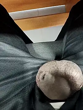 Snapshot of mr_slim_body chatting on 01/06/26, 12:20 mr slim body online show from 01/06/26, 12:20