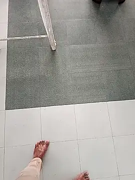 Snapshot of mr_slim_body chatting on 01/12/26, 10:42 mr slim body online show from 01/12/26, 10:42