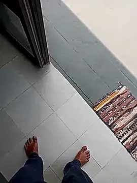 Snapshot of mr_slim_body chatting on 03/22/26, 04:27 mr slim body online show from 03/22/26, 04:27