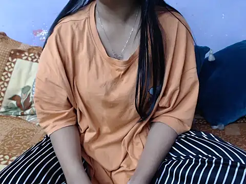 Freya nia online show from 11/20/25, 06:35