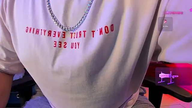 Snapshot of Alex_maraj chatting on 11/04/25, 10:09 Alex maraj online show from 11/04/25, 10:09