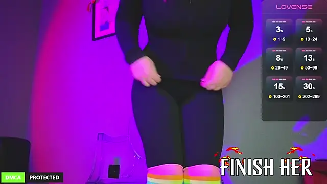 Snapshot of princess_sofiee chatting on 11/14/25, 02:16 princess sofiee online show from 11/14/25, 02:16