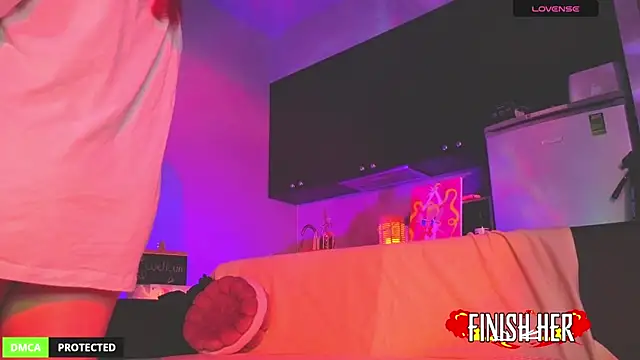 Snapshot of princess_sofiee chatting on 12/05/25, 04:47 princess sofiee online show from 12/05/25, 04:47