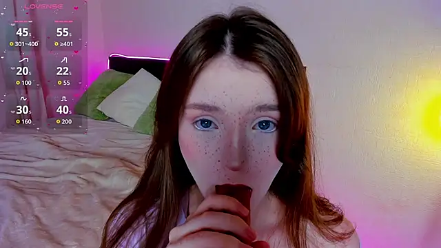 Snapshot of lexxxxxxi chatting on 10/26/25, 06:14 lexxxxxxi online show from 10/26/25, 06:14