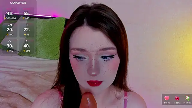 Snapshot of lexxxxxxi chatting on 11/27/25, 05:26 lexxxxxxi online show from 11/27/25, 05:26