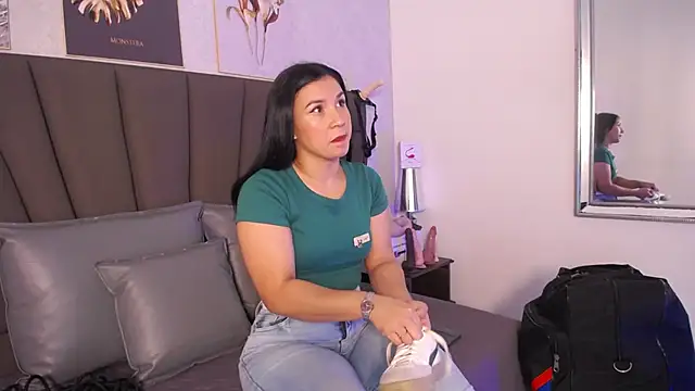 Snapshot of Sofi_Perez_ chatting on 05/03/26, 11:27 Sofi Perez online show from 05/03/26, 11:27