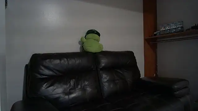 Snapshot of Zander823 chatting on 03/10/26, 02:16 Zander823 online show from 03/10/26, 02:16