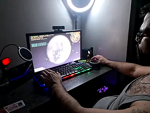 Snapshot of Zander823 chatting on 03/23/26, 01:42 Zander823 online show from 03/23/26, 01:42