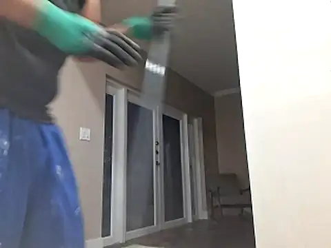 Snapshot of Zander823 chatting on 04/01/26, 04:24 Zander823 online show from 04/01/26, 04:24