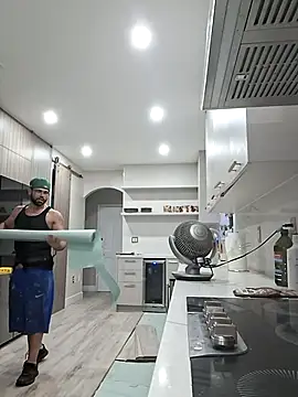 Snapshot of Zander823 chatting on 04/10/26, 11:42 Zander823 online show from 04/10/26, 11:42