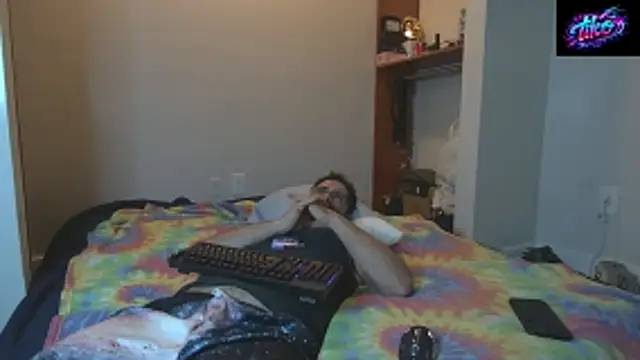 Snapshot of Zander823 chatting on 04/16/26, 09:32 Zander823 online show from 04/16/26, 09:32