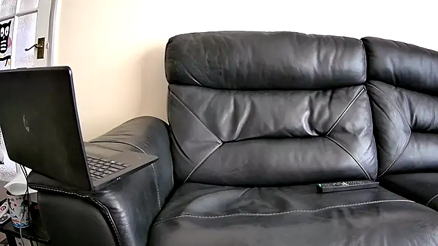 Snapshot of johnjay00 chatting on 12/30/24, 01:25 johnjay00 online show from 12/30/24, 01:25