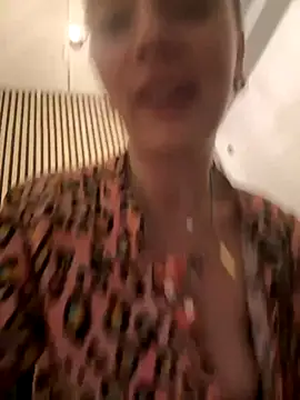 LexyGold online show from 10/25/25, 02:35