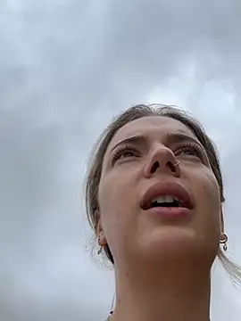 LexyGold online show from 10/27/25, 08:51